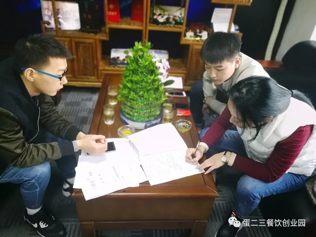 小郡肝进展新趋势，签约维权根本停不下来！